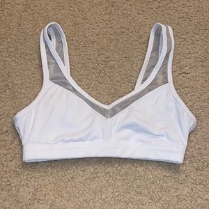 fabletics V sports bra (padding included)
